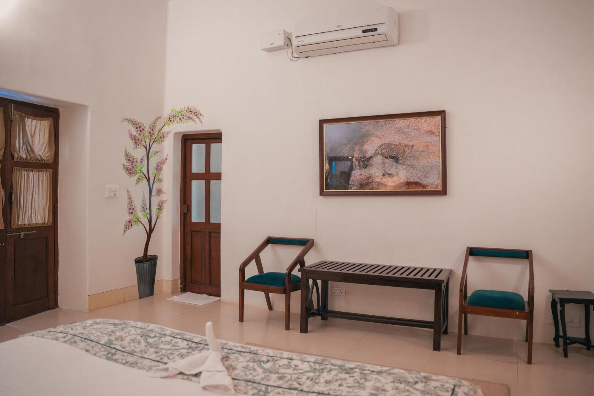Ghānerao Aloof Jungle Lodge מראה חיצוני תמונה